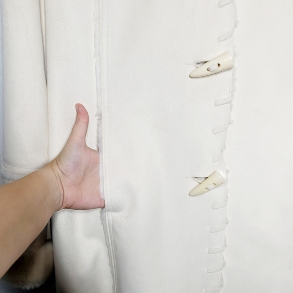 Coldwater Creek Women's Winter Whipstitch Faux Fur Coat - Picture 6 of 9